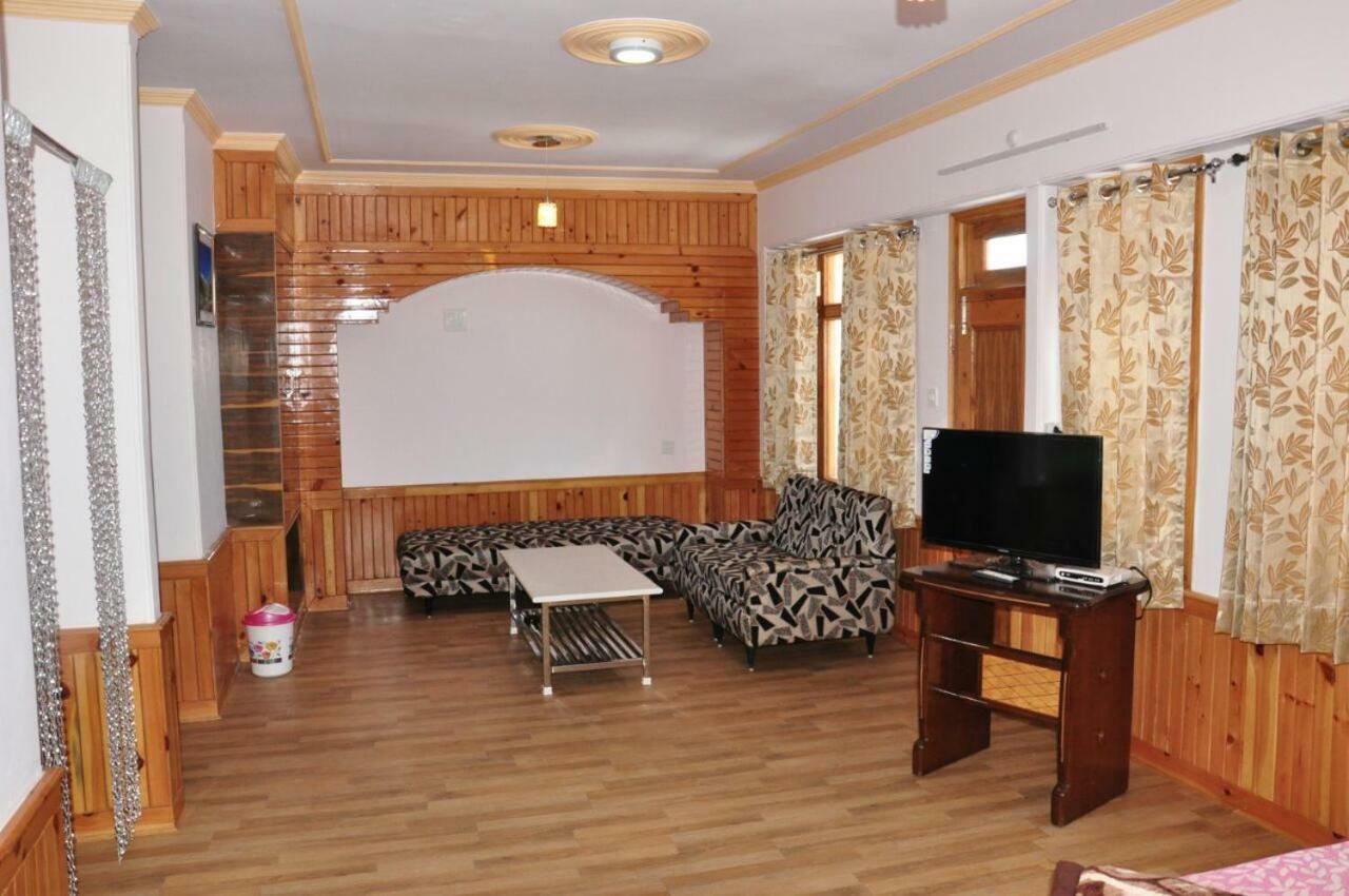 Sara Hotel Nārkanda Exterior foto